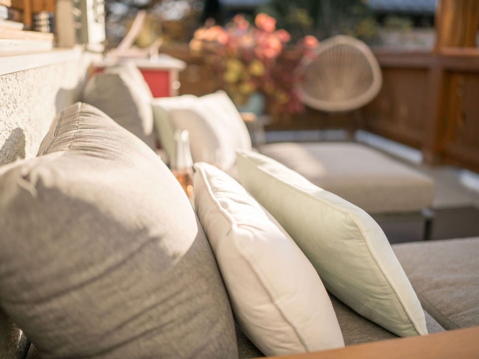Furniture, Cushion, Couch, Throw Pillow, Outdoor Furniture, Interior Design, Living Room, Pillow, Comfort