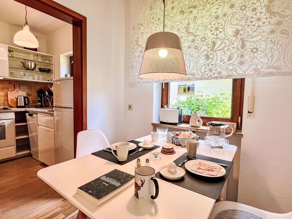 Interior Design, Furniture, Wood, Room, Flooring, Lighting, Ceiling, Floor, Light Fixture, Kitchen