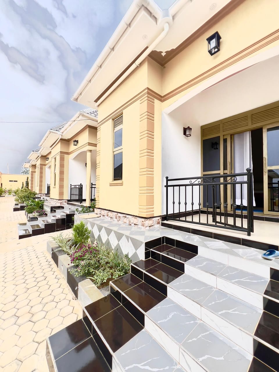 Economy Double Room, Garden View | Private kitchen | Fridge, microwave, oven, dishwasher