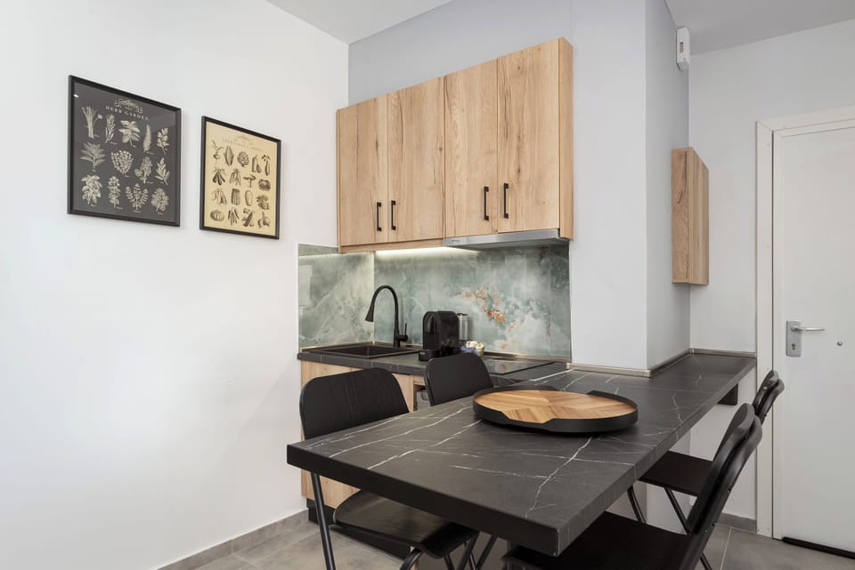 Apartment, Mountain View | Private kitchen | Full-size fridge, espresso maker, coffee/tea maker, electric kettle
