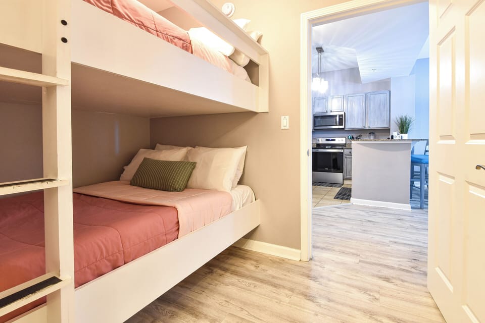 The Palms of Destin 2107 - Guest Bedroom