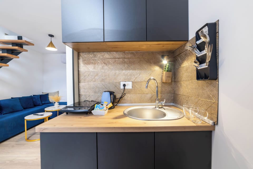 Private kitchenette