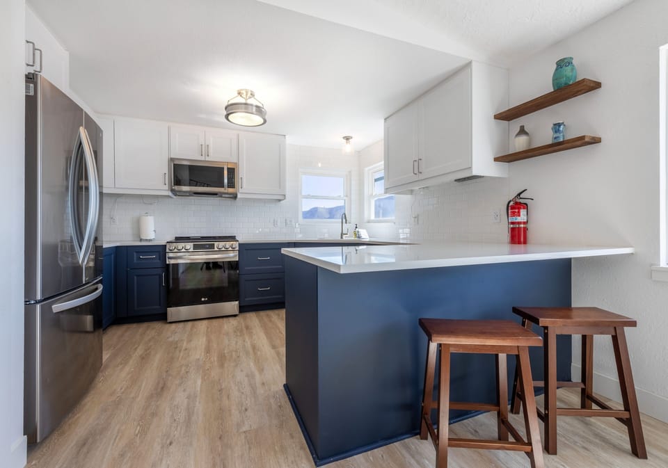 House, 3 Bedrooms | Private kitchen | Fridge, oven, coffee/tea maker, toaster