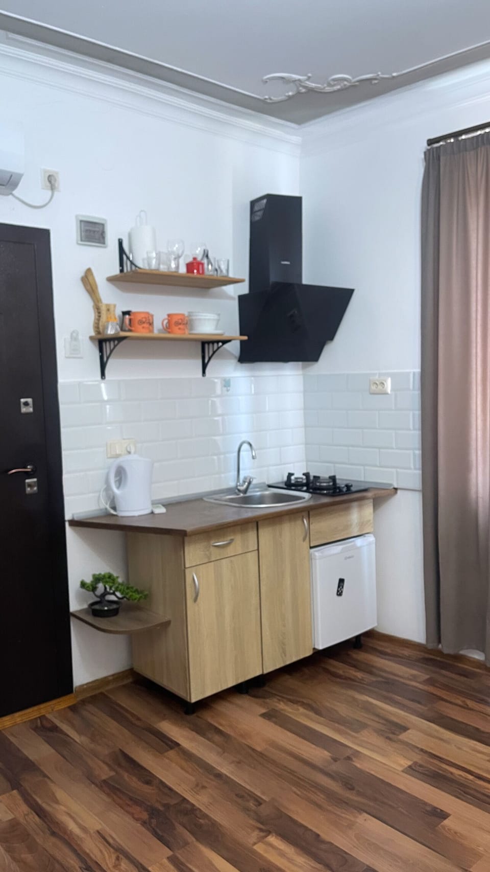 Comfort Apartment, Balcony, Garden View | Private kitchen