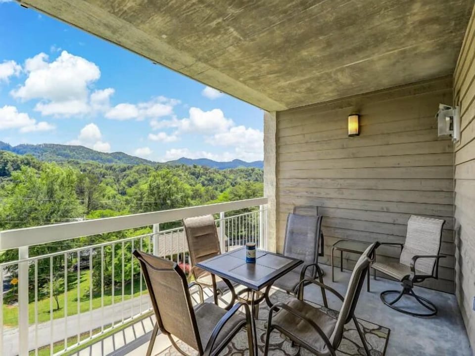 Private Balcony with Mountain View from your Pigeon Forge Condo