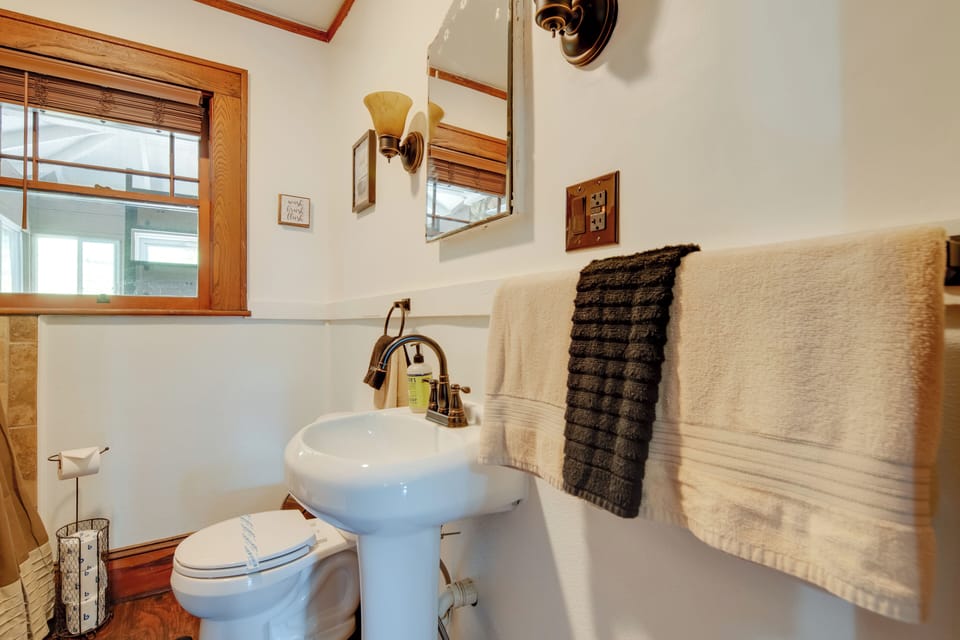 Hike + Explore: Mountain-view Escape in Candler Cottage in Upper Hominy