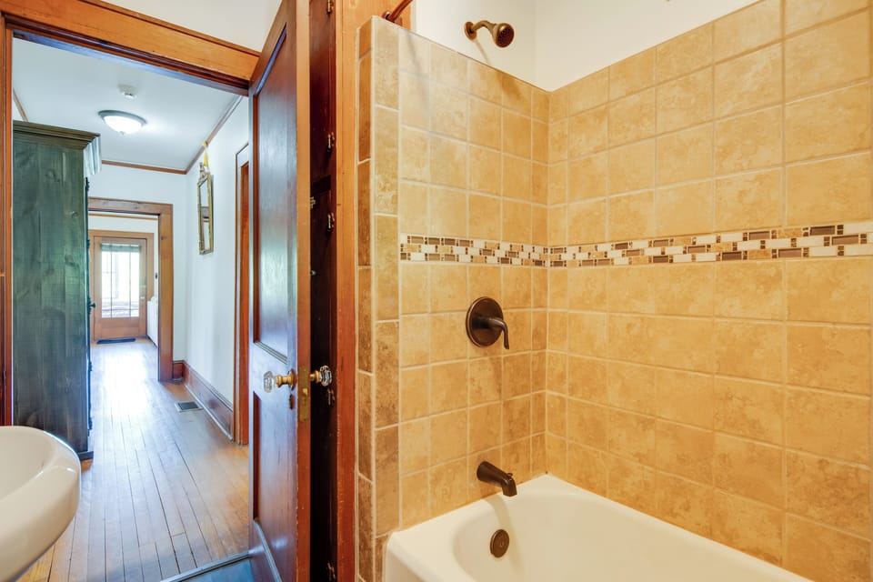 Hike + Explore: Mountain-view Escape in Candler Cottage in Upper Hominy