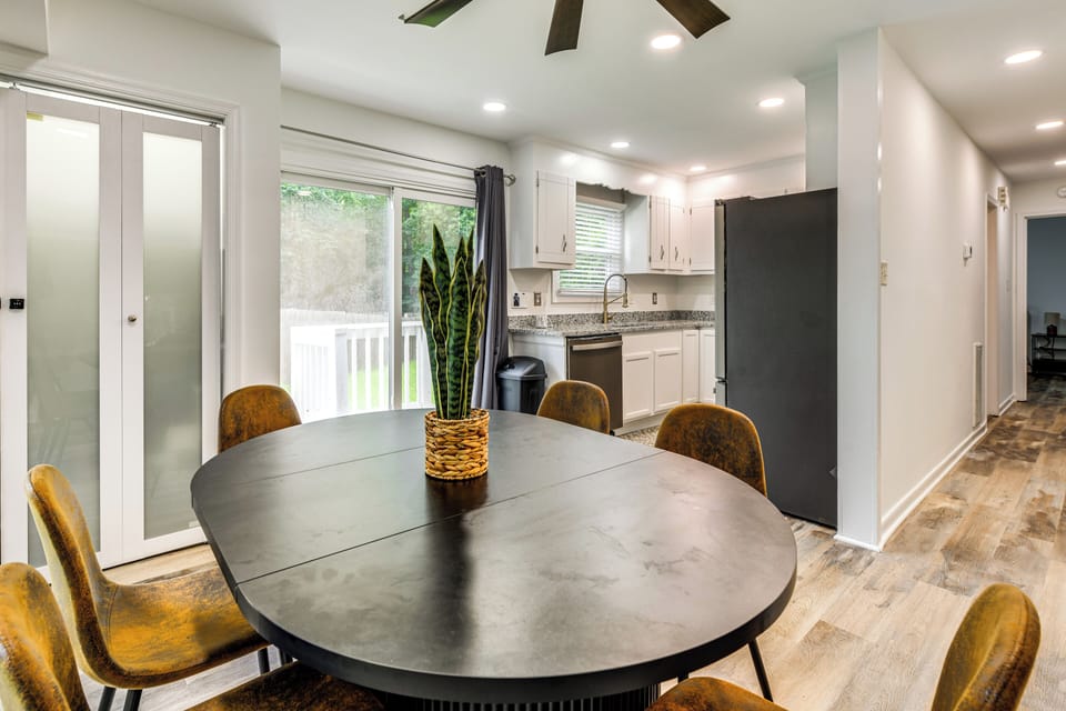 House (3 Bedrooms) | Interior