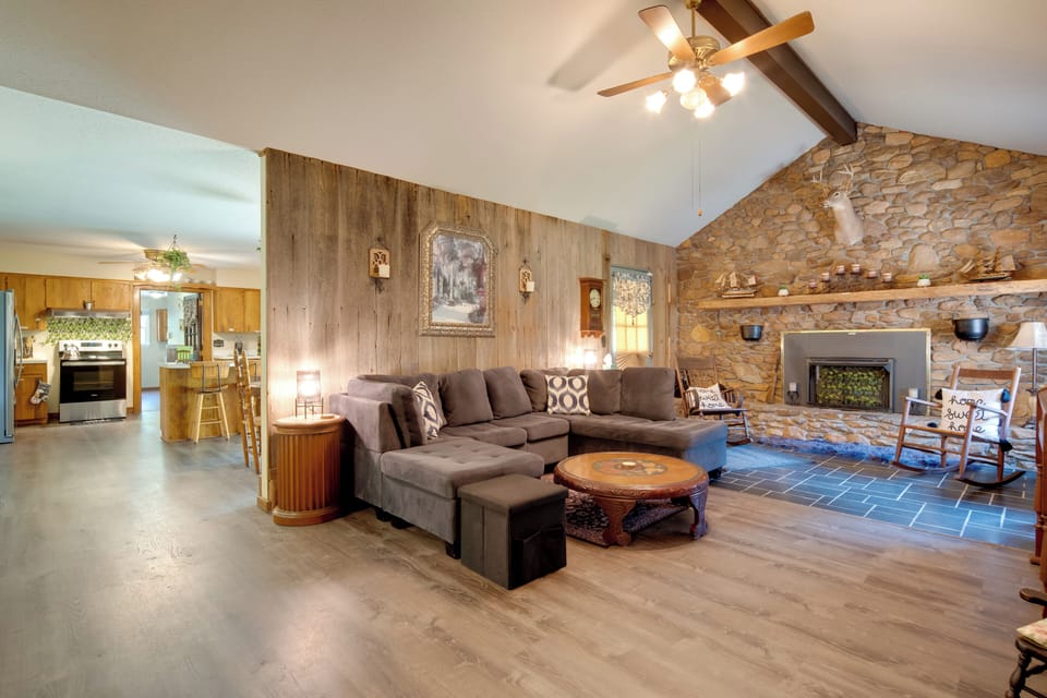 House (3 Bedrooms) | Interior