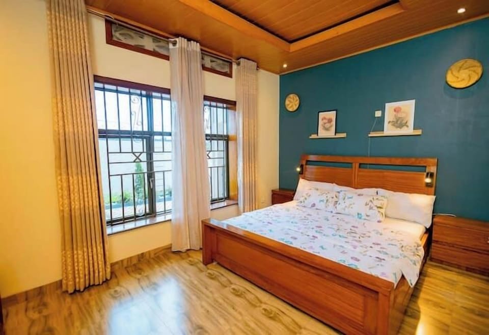 Deluxe Double Room, City View | WiFi (free)