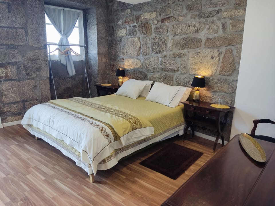 Deluxe Double Room, Balcony, City View | Soundproofing, iron/ironing board, free WiFi, wheelchair access