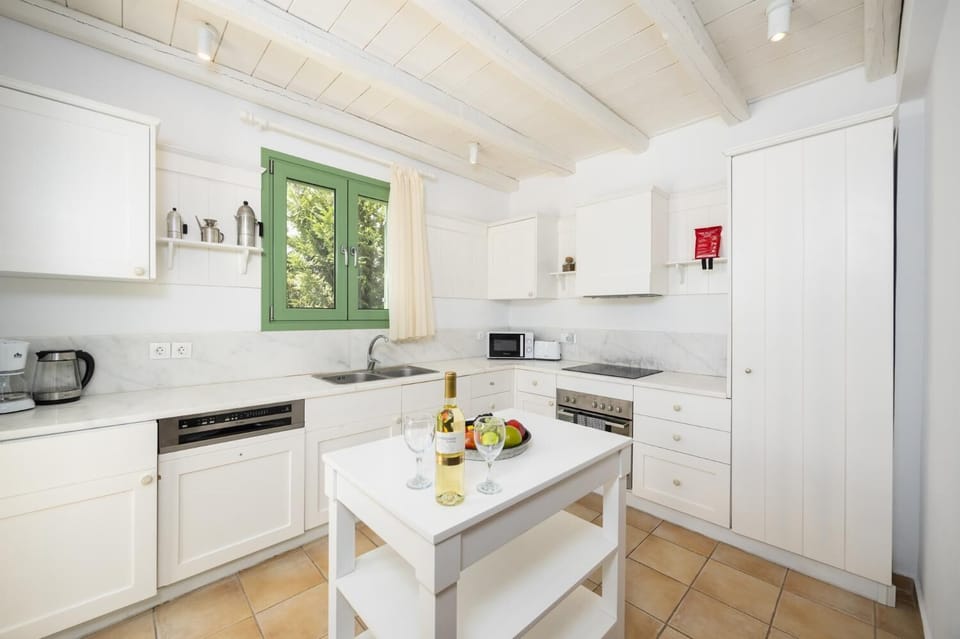Equipped kitchen