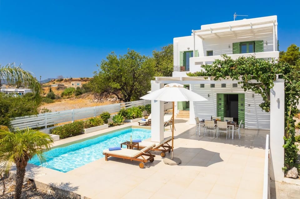 Beautiful villa with private pool and terrace with sea views