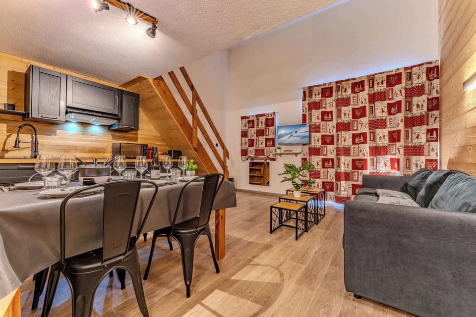 Share mountain meals in a cosy ski-in/ski-out retreat — where every detail whispers "you're home in the Alps."