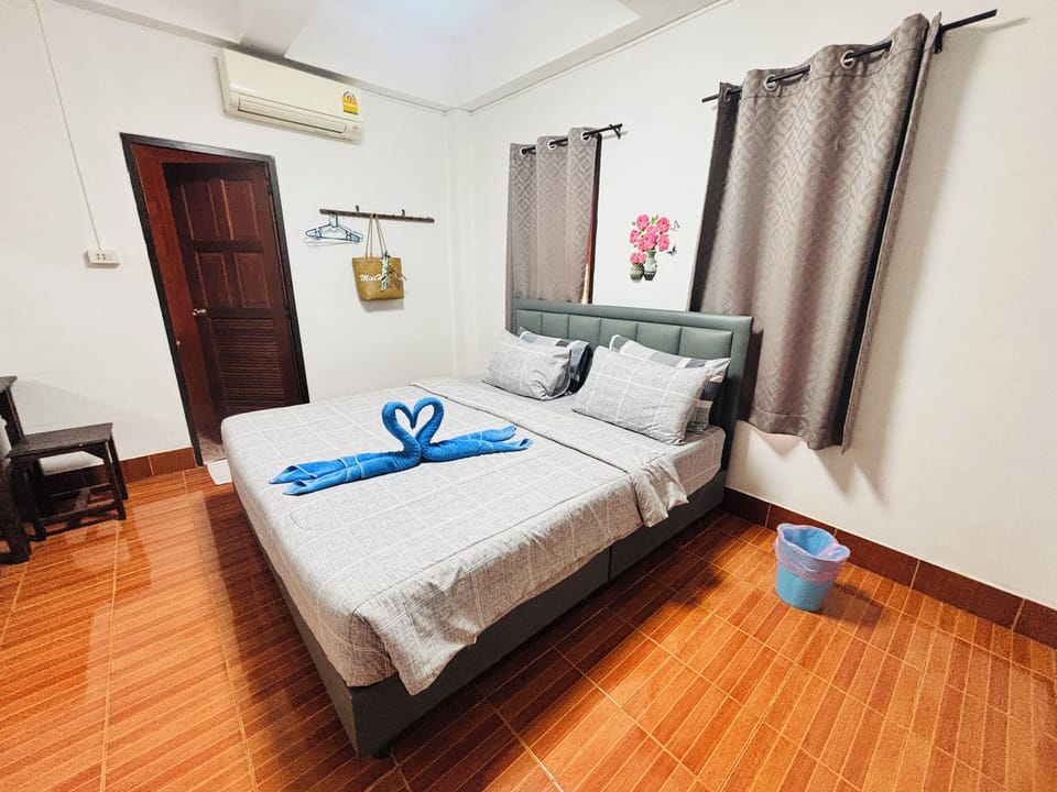 Standard Double Room | Free WiFi