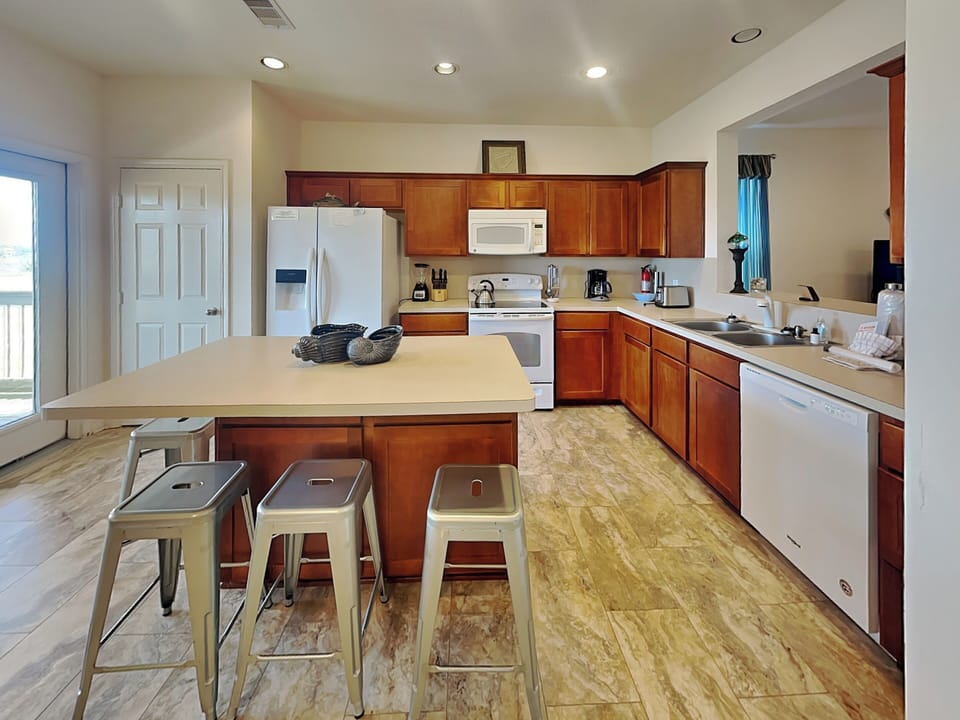 House (3 Bedrooms) | Property amenity