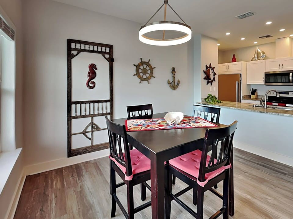 House (3 Bedrooms) | Property amenity