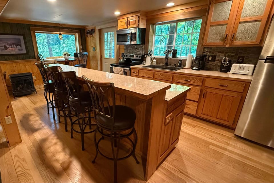 Full Kitchen - View 2