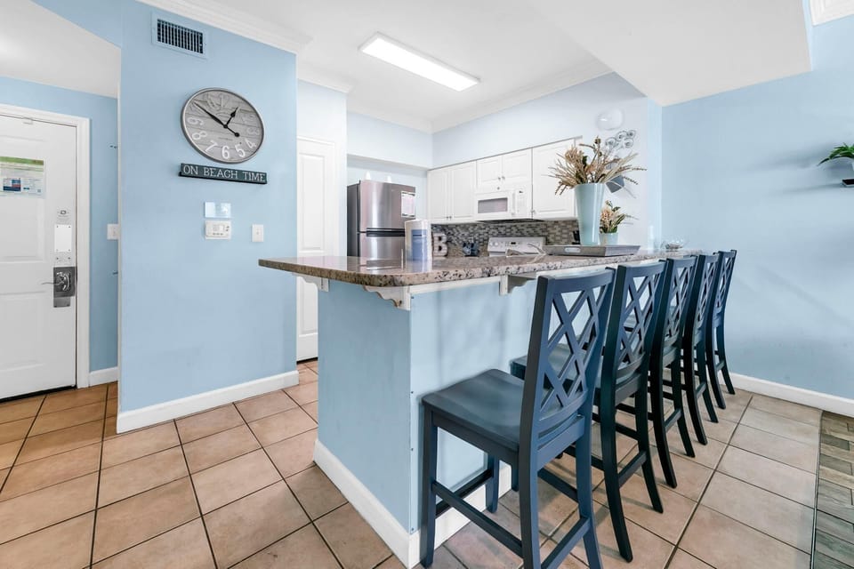 Condo, 1 King Bed with Sofa bed (Shores of Panama 816) | Private kitchen | Oven, cookware/dishes/utensils
