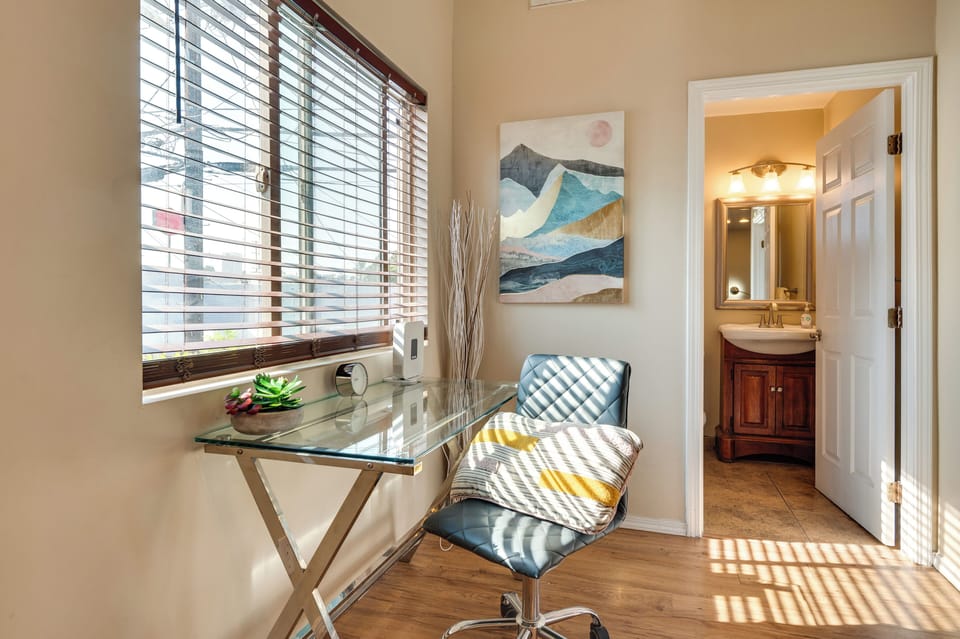 Desk Area