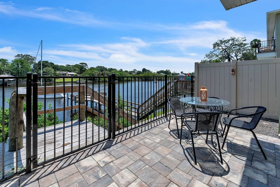 Private deck