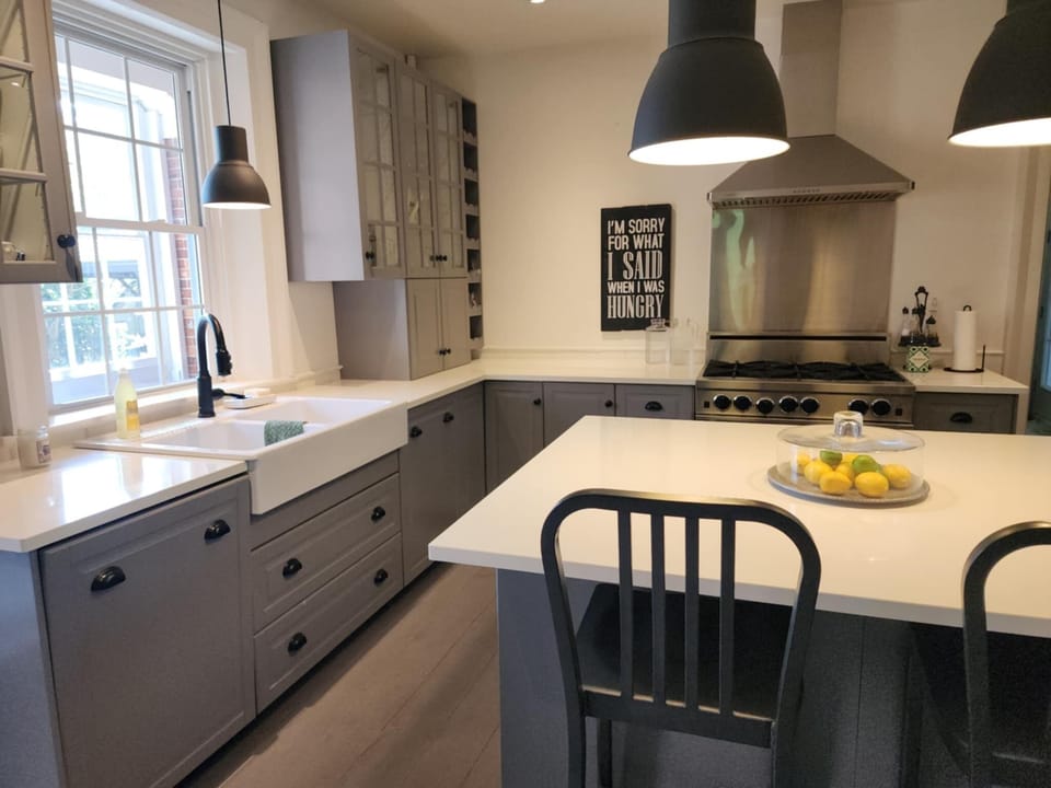 Chef fully equipped kitchen with 36" gas stove & center island