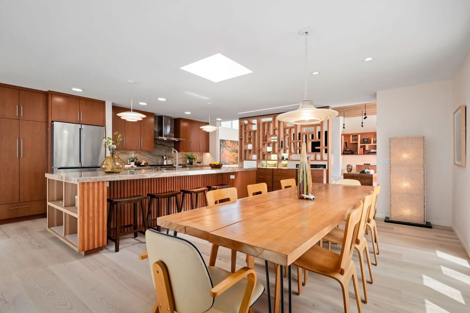 Spacious dining room and kitchen