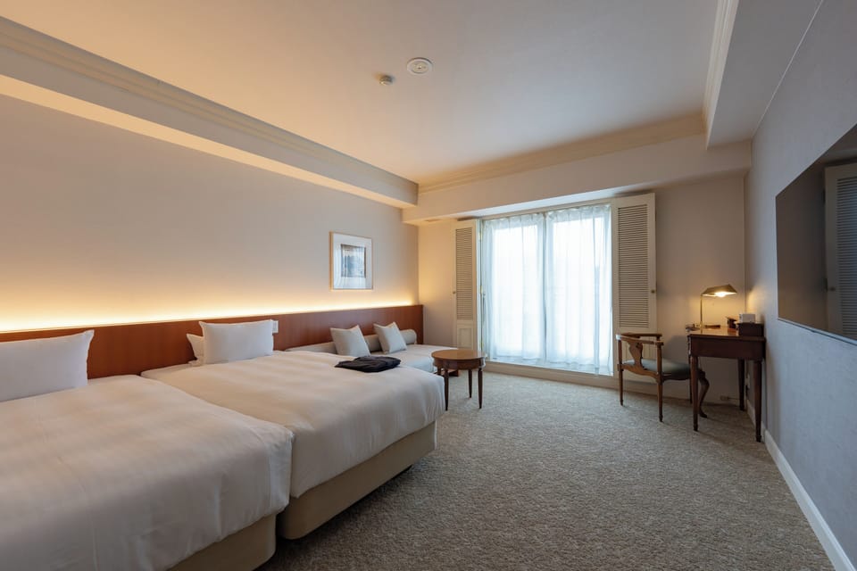 Standard Twin Room, Balcony, City View | Desk, iron/ironing board, WiFi (free)