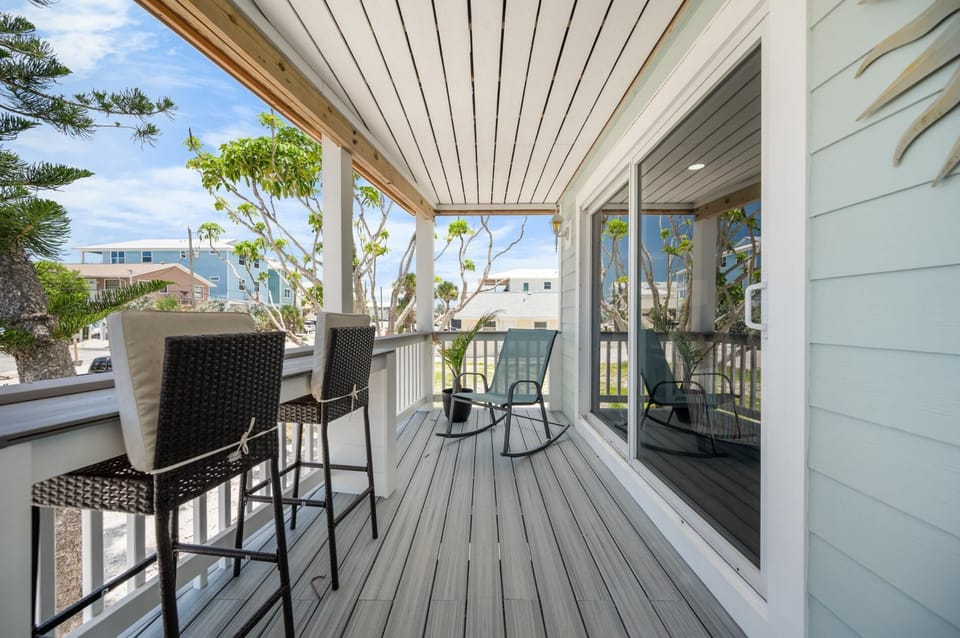 Steps to Sand – 2BR Beach Vibes + Bikes & BBQ (3489)
