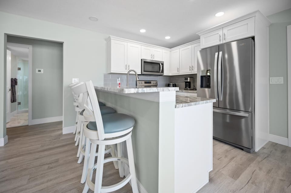 Steps to Sand – 2BR Beach Vibes + Bikes & BBQ (3493)