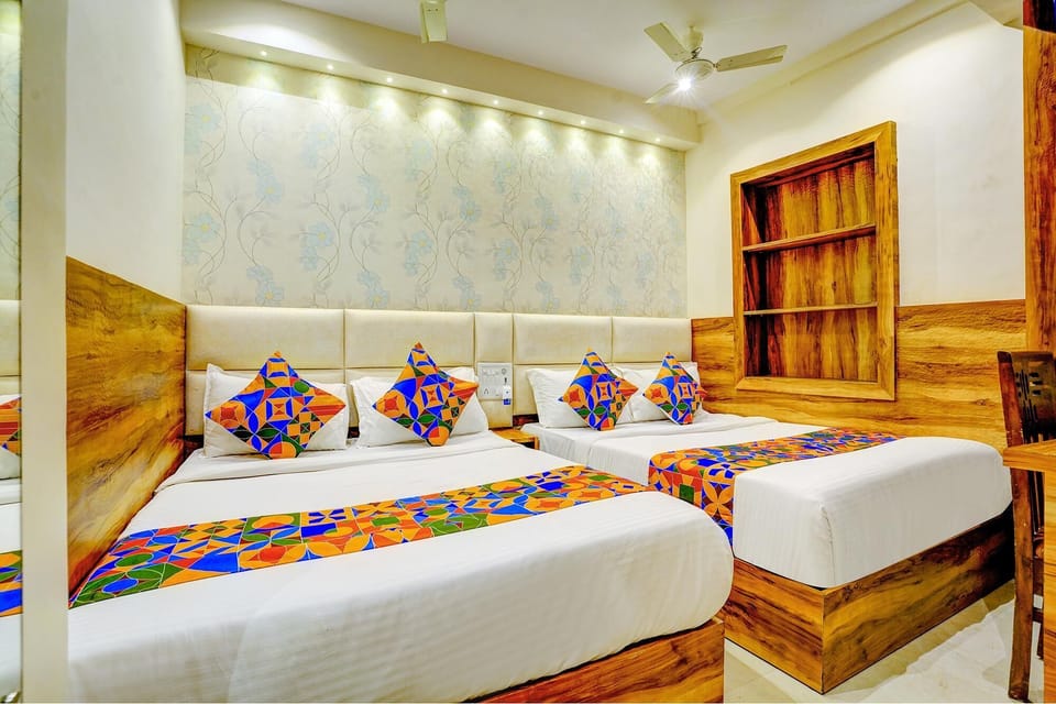 Egyptian cotton sheets, premium bedding, in-room safe, free WiFi