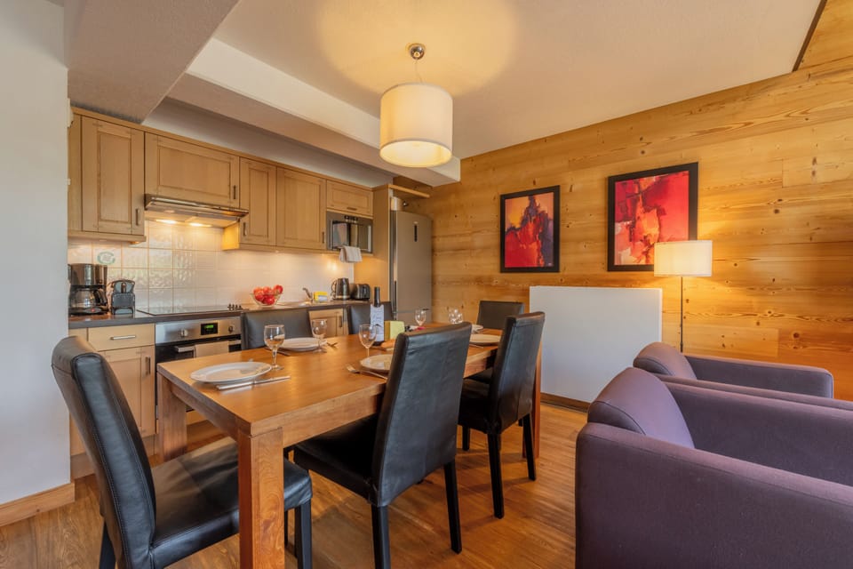 Kitchen and dining area