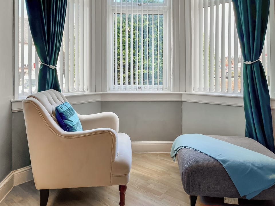 Living area | Homely Base, Crossgates