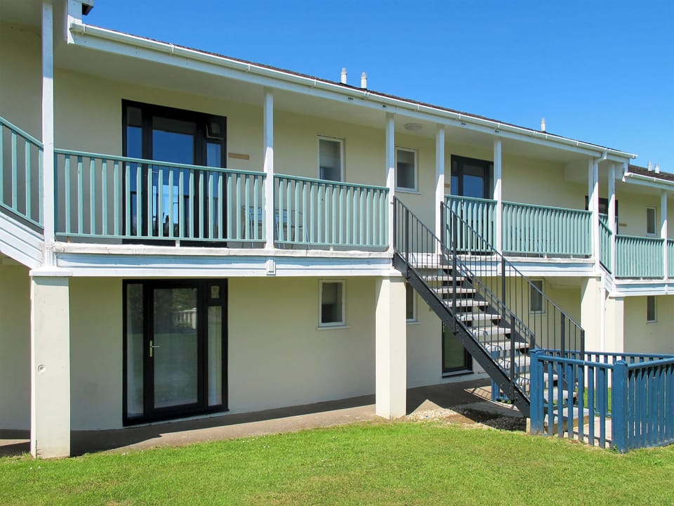 Exterior | Willow Apartment - Moorhead Country Holidays, Woolfardisworthy, Clovelly