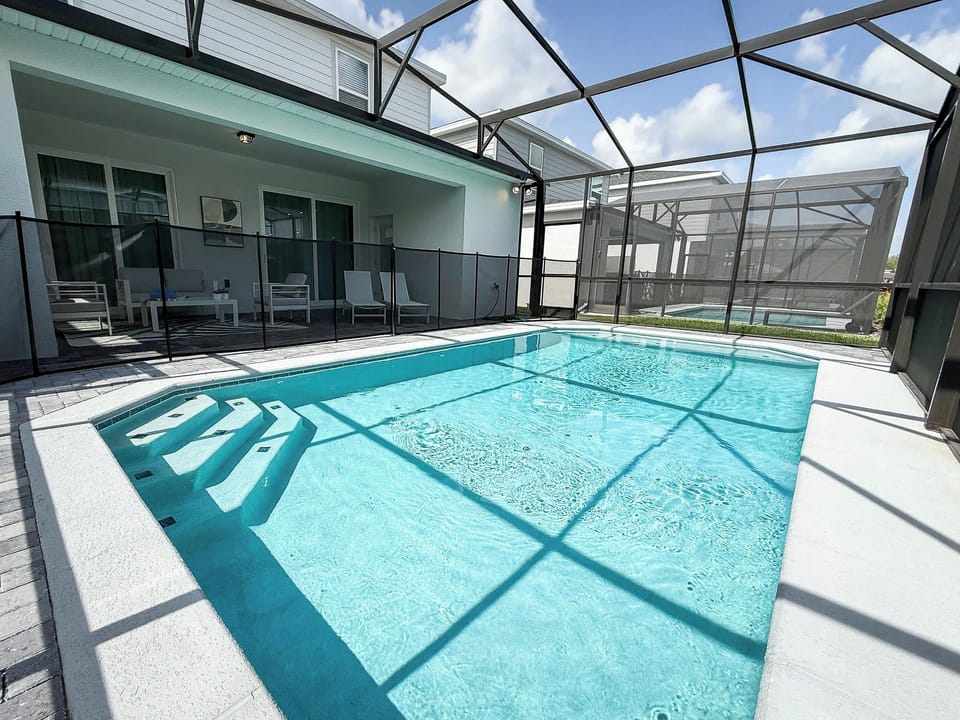 Private pool