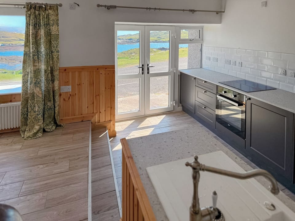 Kitchen area | Post Office Lodge, Finsbay