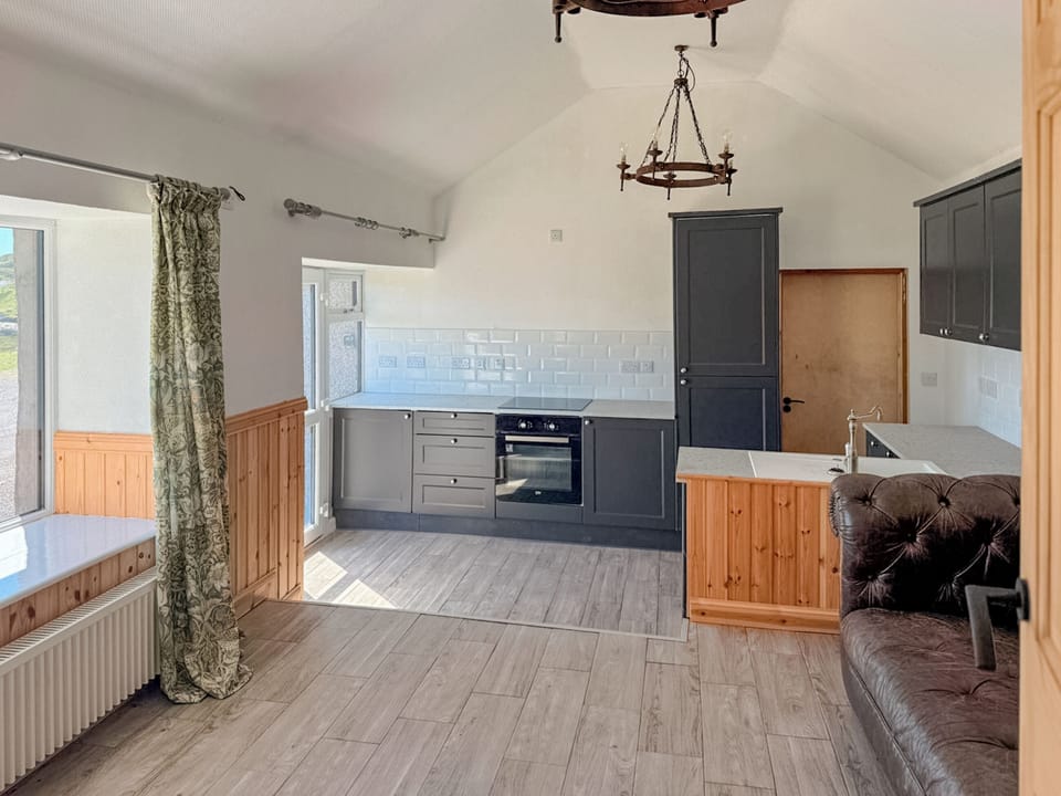 Kitchen area | Post Office Lodge, Finsbay