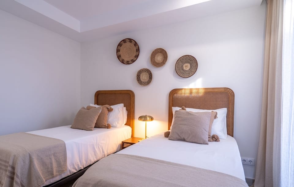 Guest bedroom