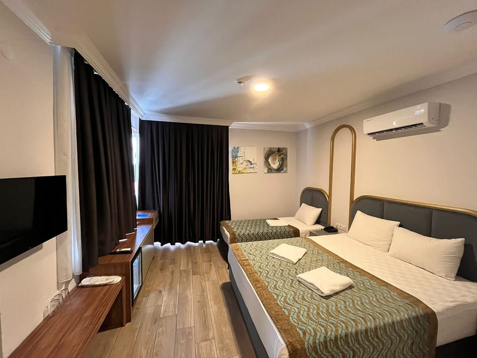 Standard Balkonlu | Soundproofing, free WiFi, bed sheets