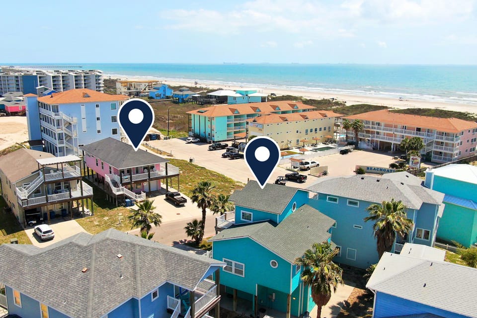 Casa Rosada & Point Break are right across the street from each other, just steps from the beach!