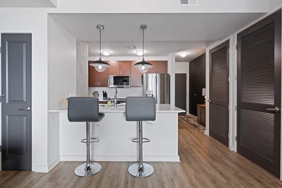 Pull up a seat at our stylish bar stools. Designed for comfort and modern flair, they complement any kitchen or bar area with ease. Enjoy casual dining or a quick drink in a contemporary setting that enhances your stay.