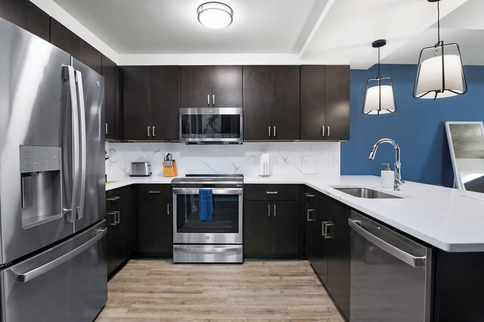 Spacious fully equipped kitchen!
