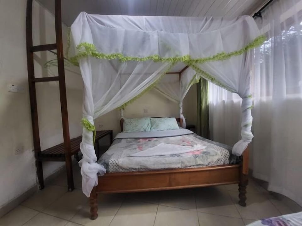 Standard Double Room, Garden View | Free WiFi, bed sheets