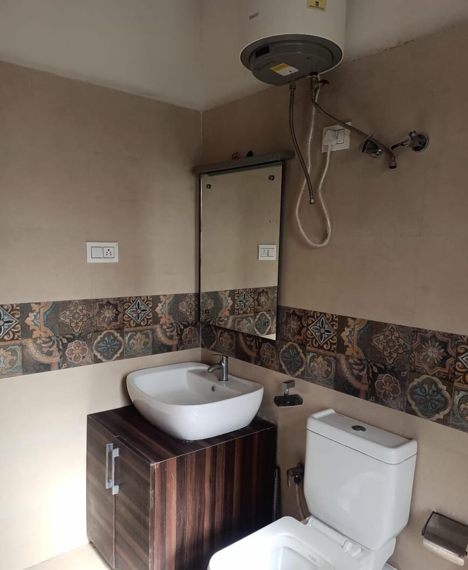 Deluxe Room | Bathroom