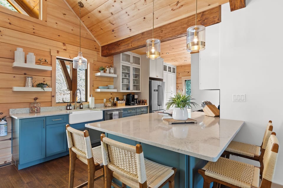 Morning coffee, midnight snacks, and everything in between—this kitchen is ready. Comfortably seats 4.
