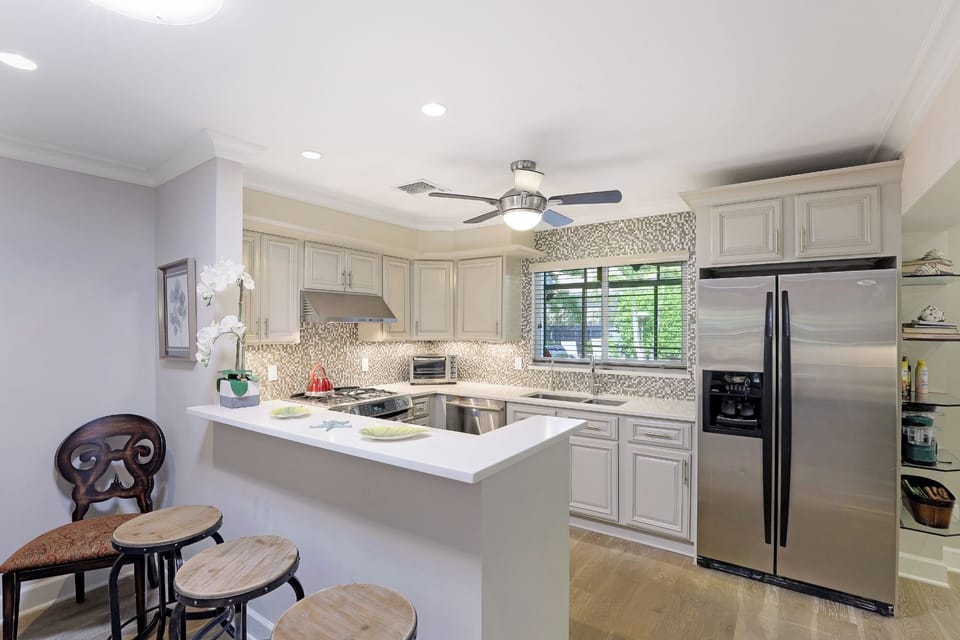 Kitchen Bar