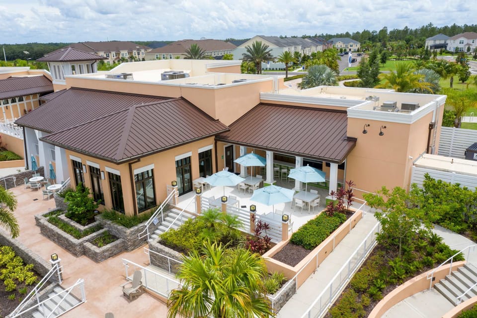House | 6 bedrooms, high-speed internet