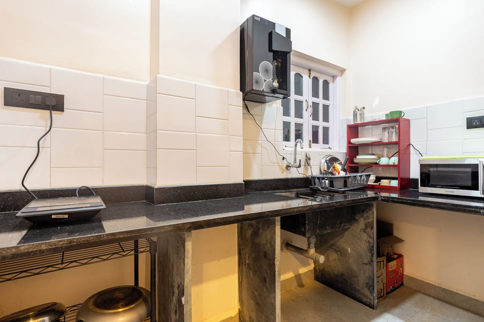 Comfort Room | Private kitchen