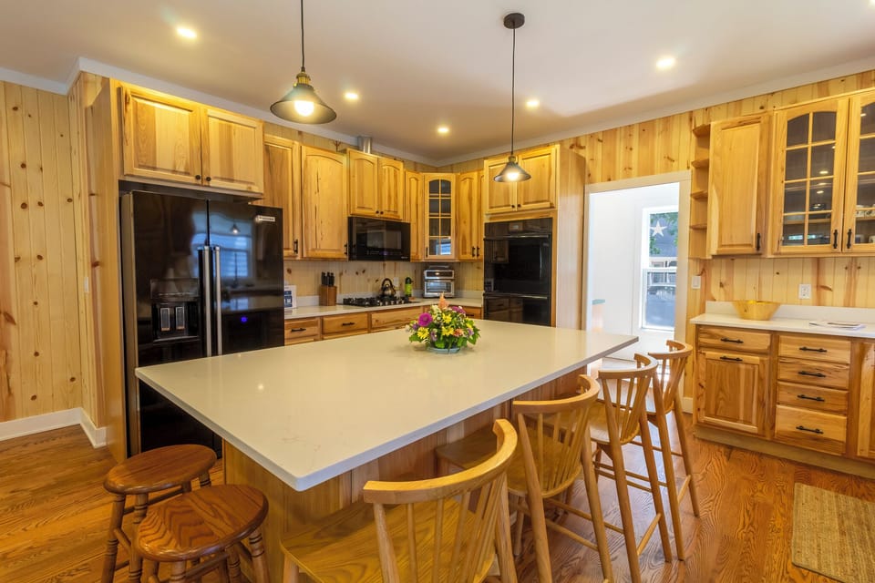 Main Level | Kitchen