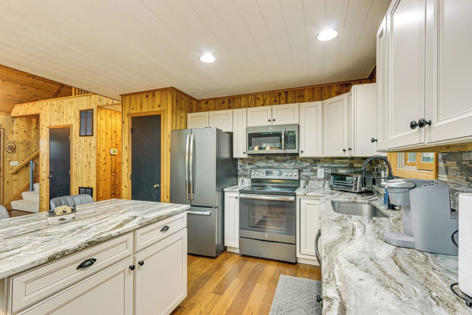 House (3 Bedrooms) | Interior